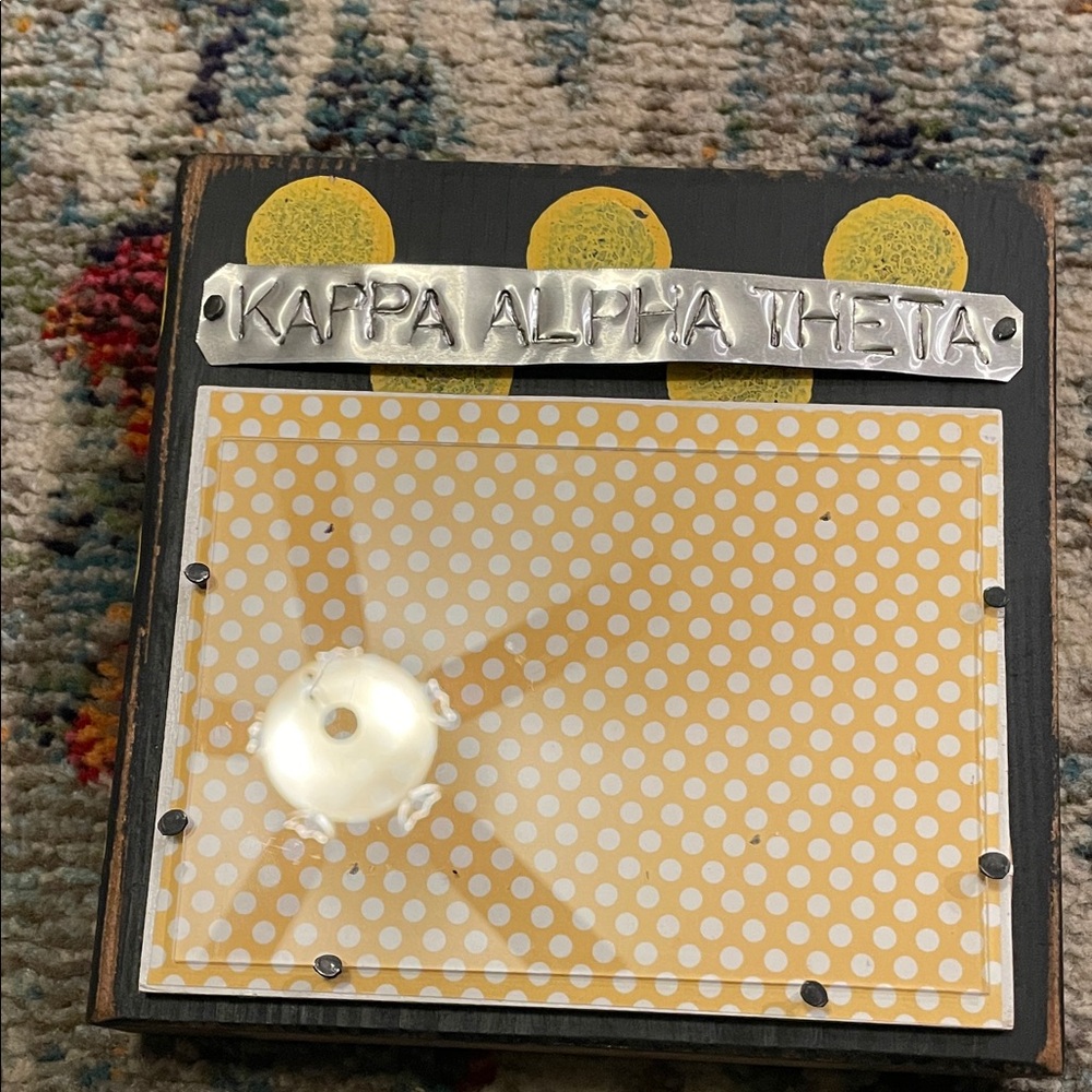 Kappa Alpha Theta Polka Dot Frame
